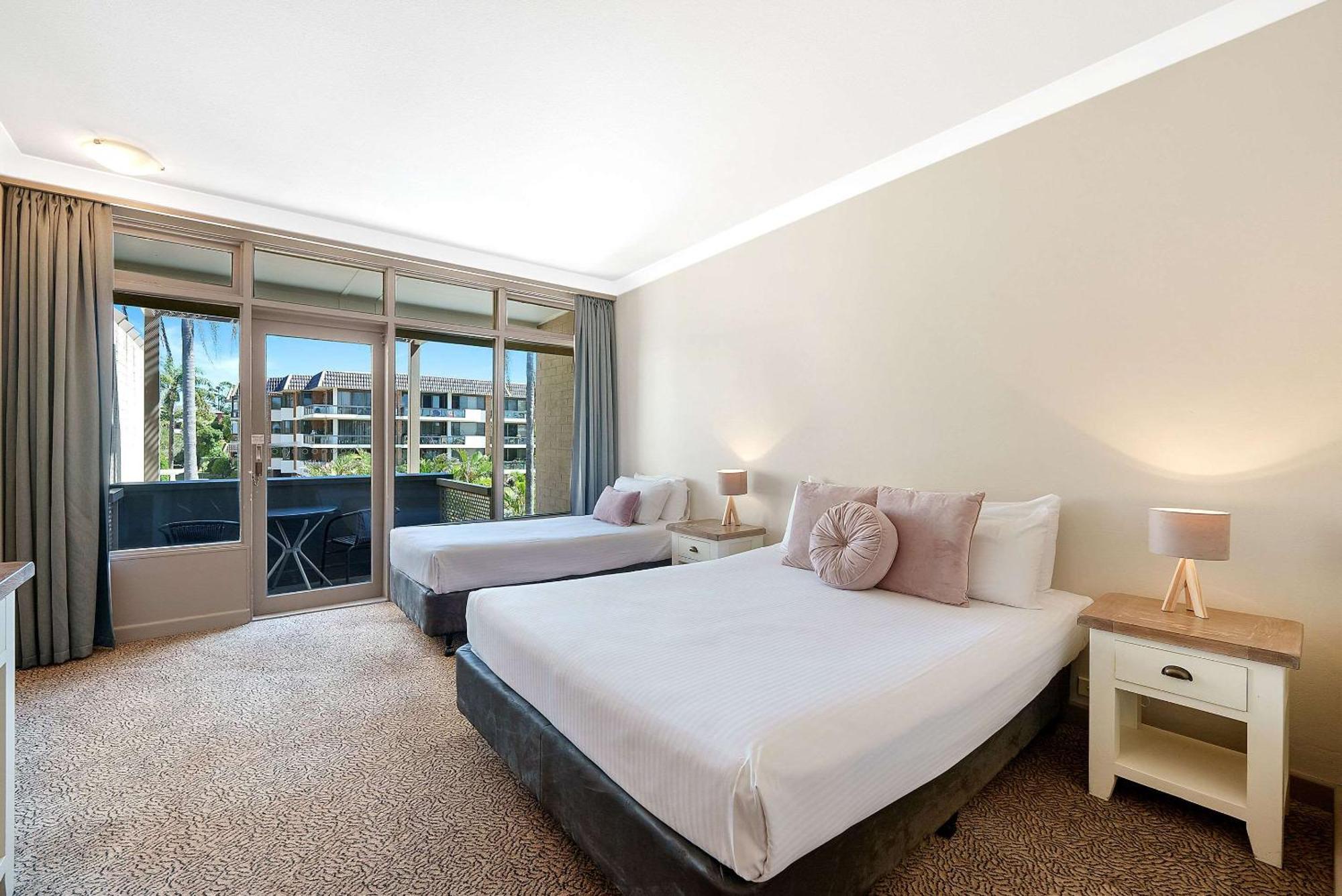Comfort Resort Waters Edge Port Macquarie Exterior photo