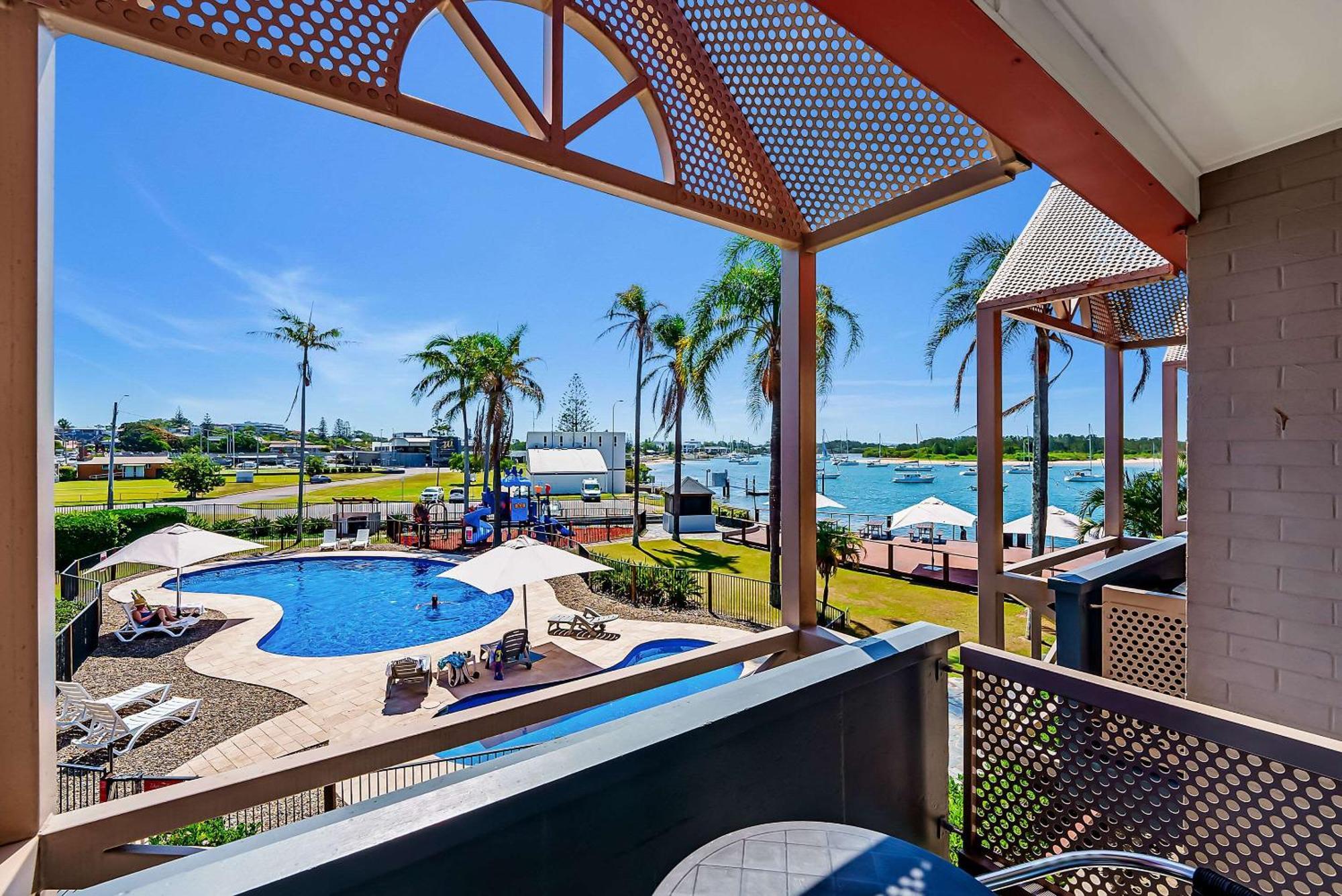Comfort Resort Waters Edge Port Macquarie Exterior photo