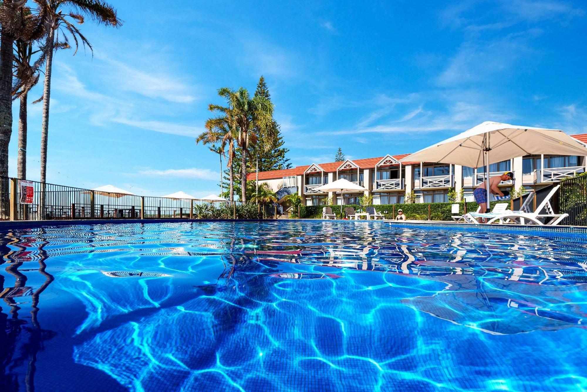 Comfort Resort Waters Edge Port Macquarie Exterior photo