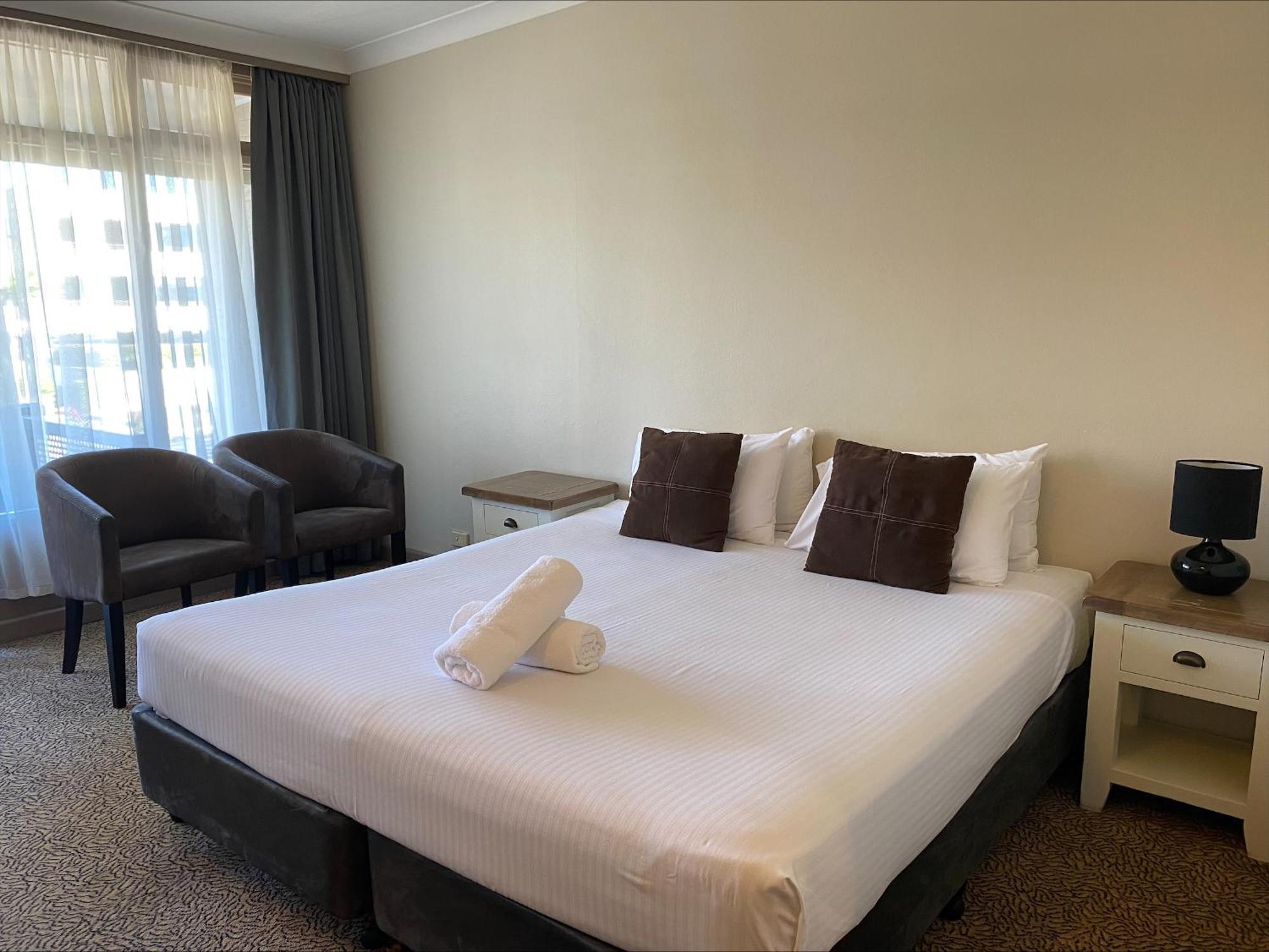 Comfort Resort Waters Edge Port Macquarie Exterior photo