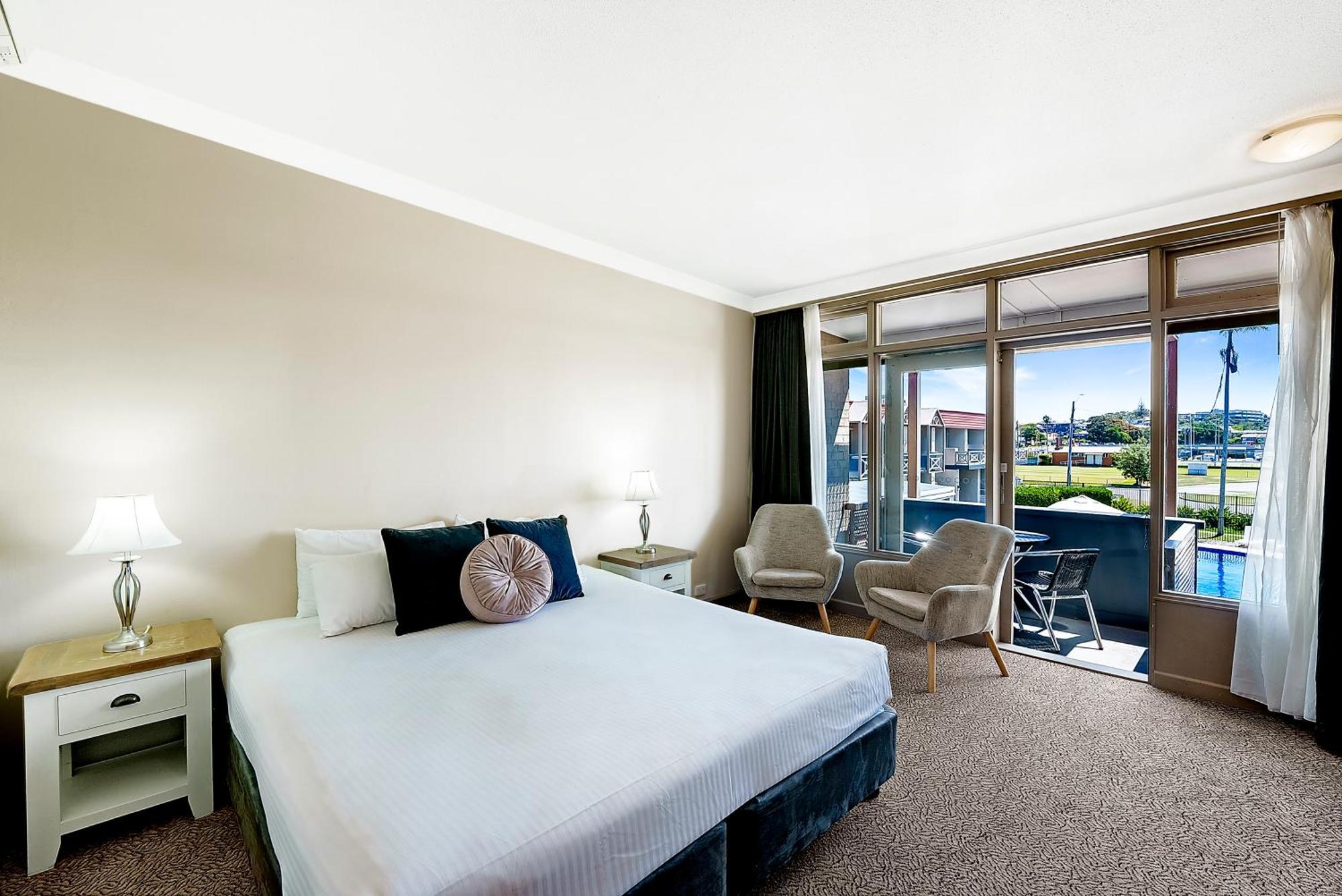 Comfort Resort Waters Edge Port Macquarie Exterior photo